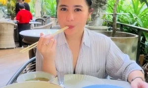 10 Potret Prilly Latuconsina Bangkok di Chinatown: Liburan Penuh Gaya & Kuliner