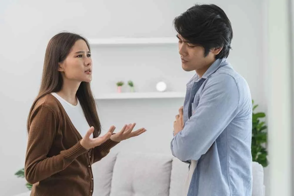 11 Kalimat Manipulatif yang Secara Instan Ditolak Wanita Kuat Emosional