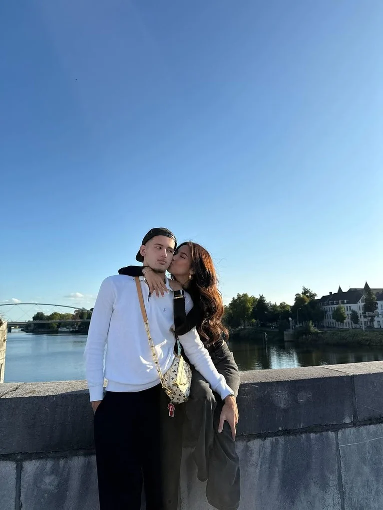 8 Potret Prewedding Jennifer Coppen & Justin Hubner di Paris yang Memukau: Elegan, Dadakan, dan Penuh Cerita