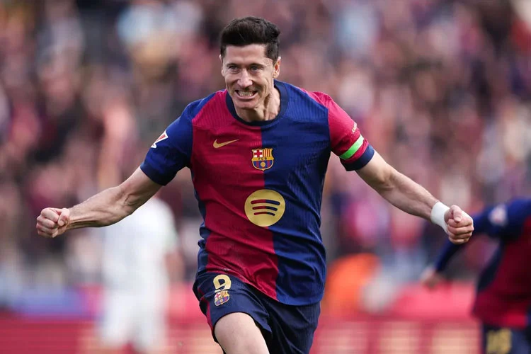 Alexander Sørloth Siap Gantikan Lewandowski di Barcelona? Analisis Transfer Musim Panas 2026