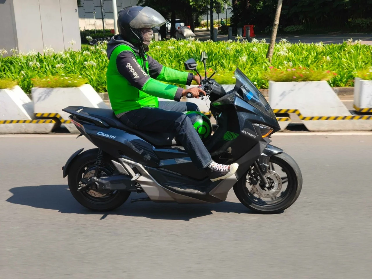 Anggaran BGN Disorot: Rp1,2 T Untuk Motor Listrik, Kaos Kaki Rp6,9 M, Dana Makan Paling Minim