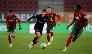 Augsburg vs Eintracht Frankfurt: Duel Penentu di Puncak Persaingan Bundesliga 2026