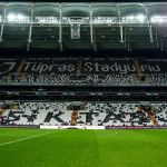 Beşiktaş Siapkan Serangan di Istanbul: Pertarungan Eropa vs. Perjuangan Bertahan