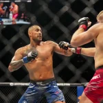Carlos Ulberg Rebut Gelar Light Heavyweight UFC 327 dengan KO Dramatis di Miami