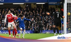 Chelsea Catat Rekor Buruk Sejak 1912, Rosenior Frustrasi Usai Kalah Telak 0‑3 dari Brighton