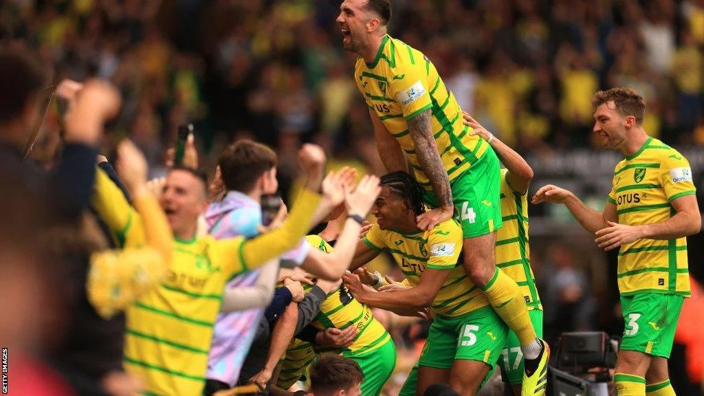 Derby Suffolk Memanas: Ipswich Town Tundukkan Norwich City 2-0, Kembali Ke Puncak Championship