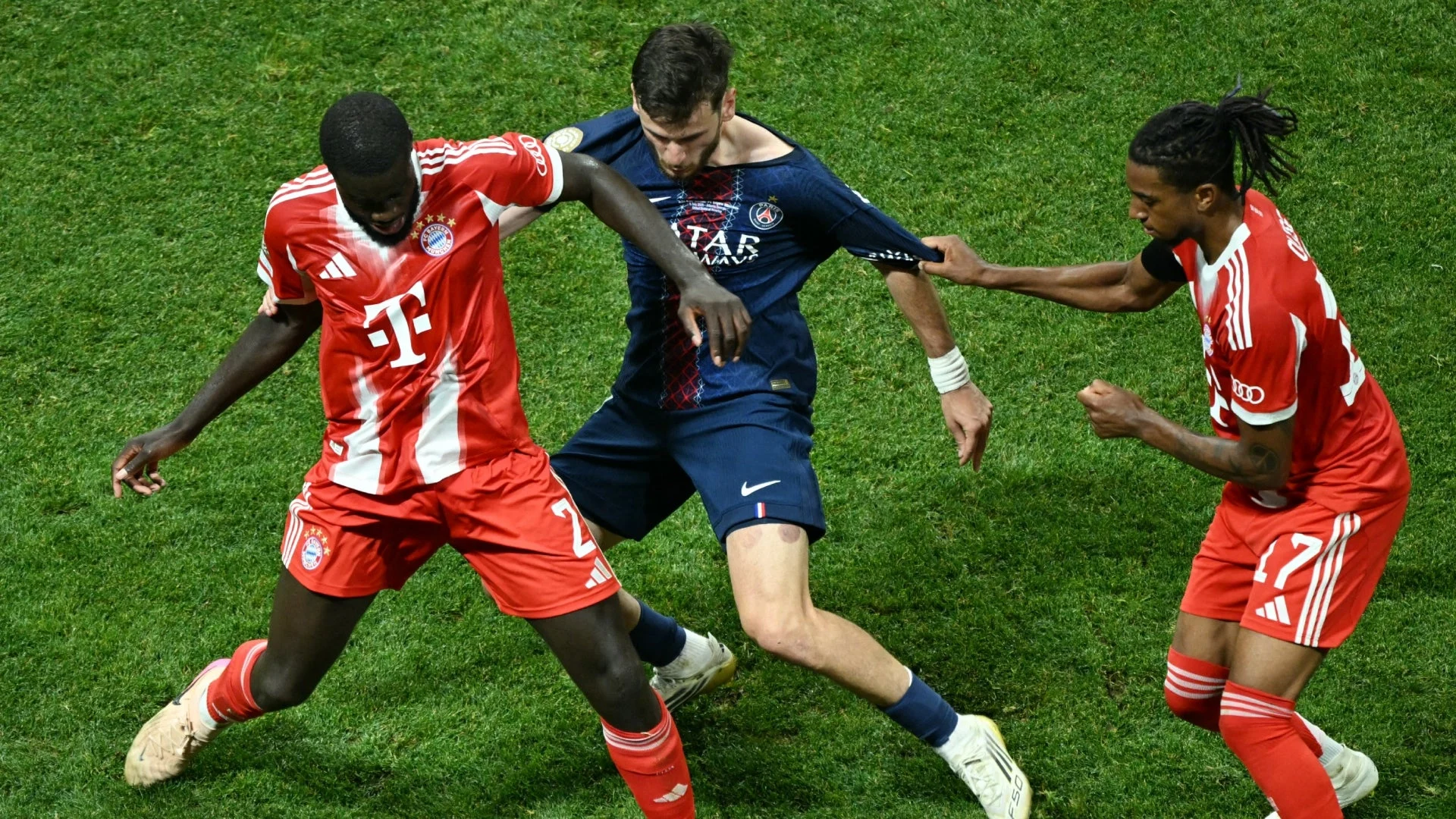 Drama 5-4: PSG vs Bayern Mengguncang Semifinal Champions League, Rekor Gol Tertinggi!