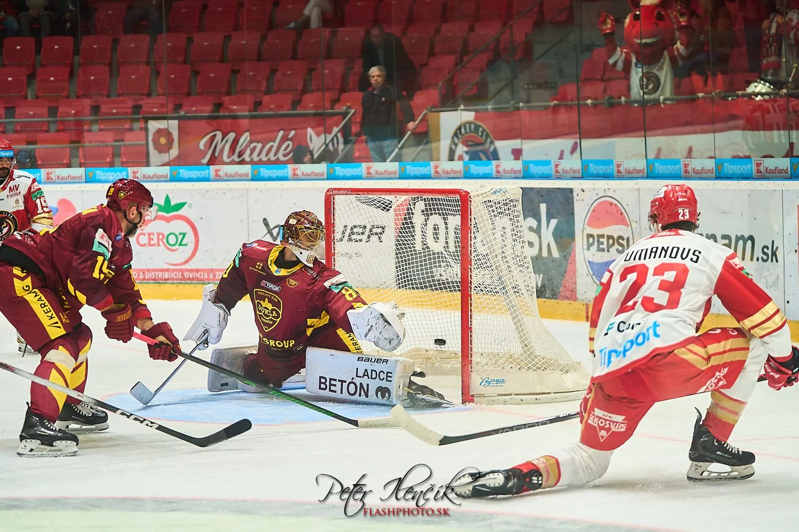 Drama Baráž: HC Trenčín Melonjak, Prešov Terpuruk di Dasar Klasemen