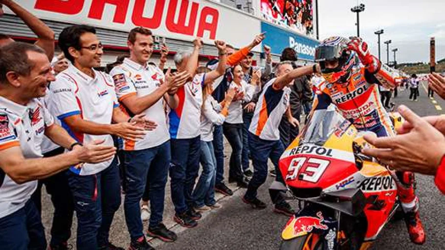 Drama di Jerez: Marquez Berjuang Kembali, Veda dan Bezzecchi Tantang Dominasi Aprilia di MotoGP Spanyol 2026