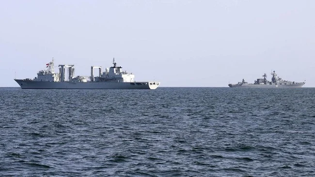 Drama di Teluk Oman: Kapal Kargo Iran Ditangkap AS, China Kecam, dan Ketegangan Meningkat