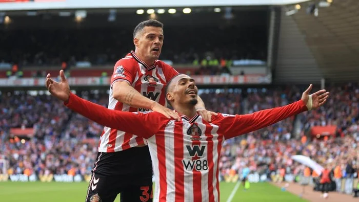 Drama Kinský di Sunderland: Dari Penyelamatan Epik hingga Kontroversi Premier League