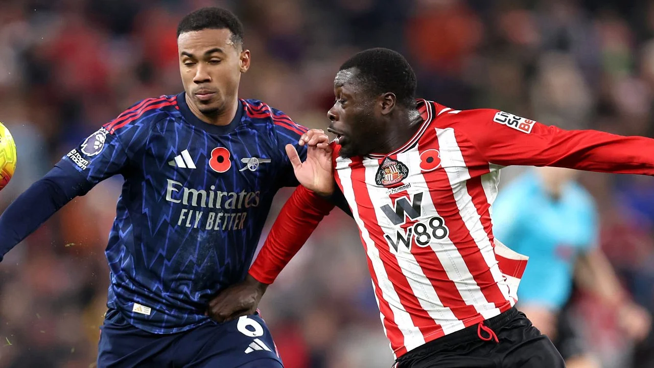 Drama Kinský di Sunderland: Penyelamatan Gagal, Cedera Romero, dan Polemik Rasisme di Premier League