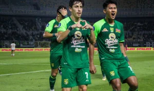 Francisco Rivera Dorong Harga Diri Persebaya, Bonek Panaskan Semangat Hadapi Arema di Bali
