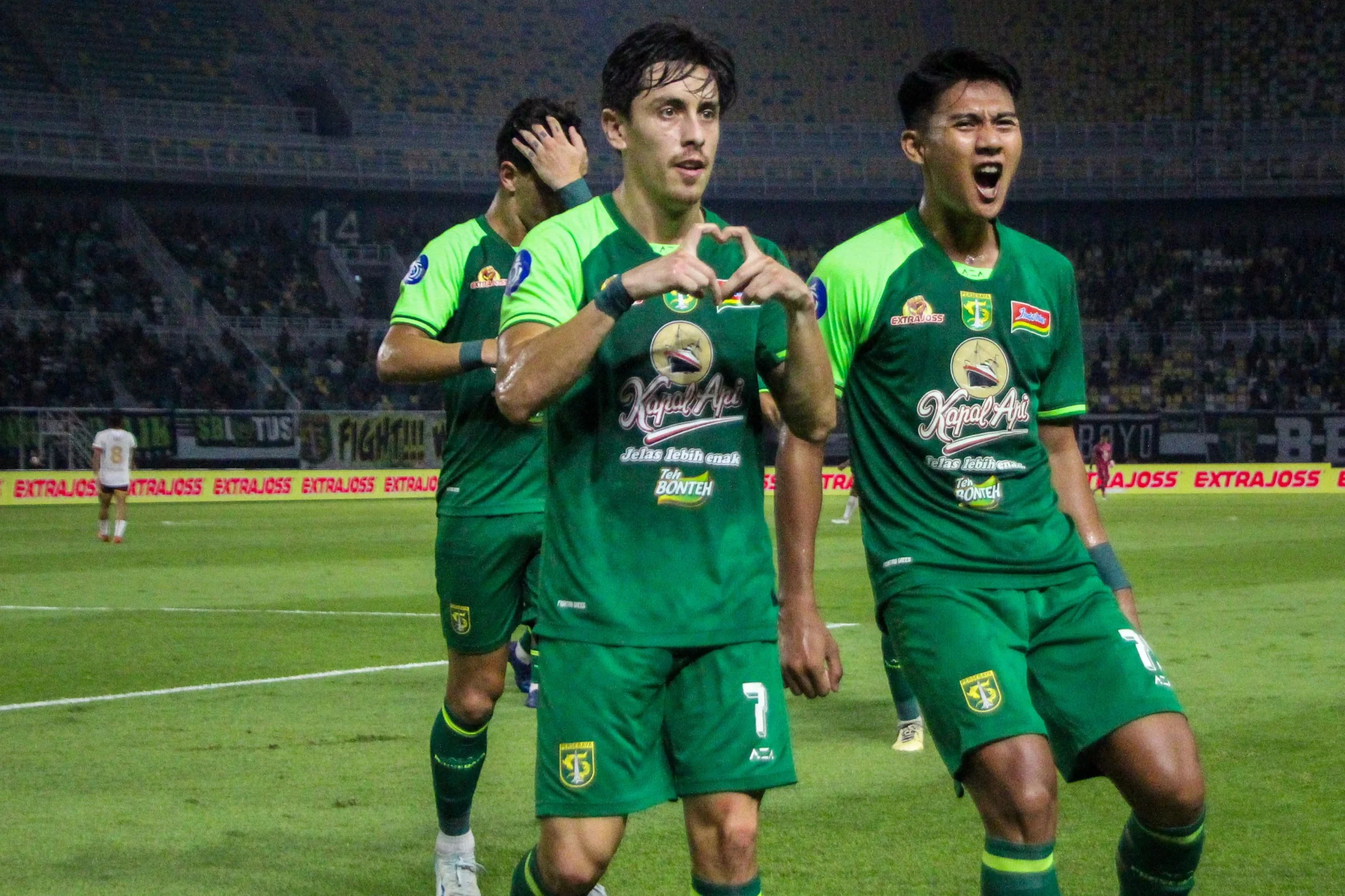 Francisco Rivera Dorong Harga Diri Persebaya, Bonek Panaskan Semangat Hadapi Arema di Bali