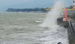 Gelombang Tinggi Mengancam 9 Perairan Indonesia: BMKG Peringatkan Potensi hingga 4 Meter pada 21-24 April 2026