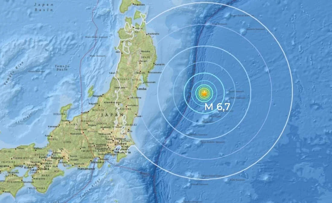 Gempa Jepang 7.7 Skala Richter Guncang Pantai Timur: Peringatan Tsunami & Risiko Mega‑Gempa Meningkat