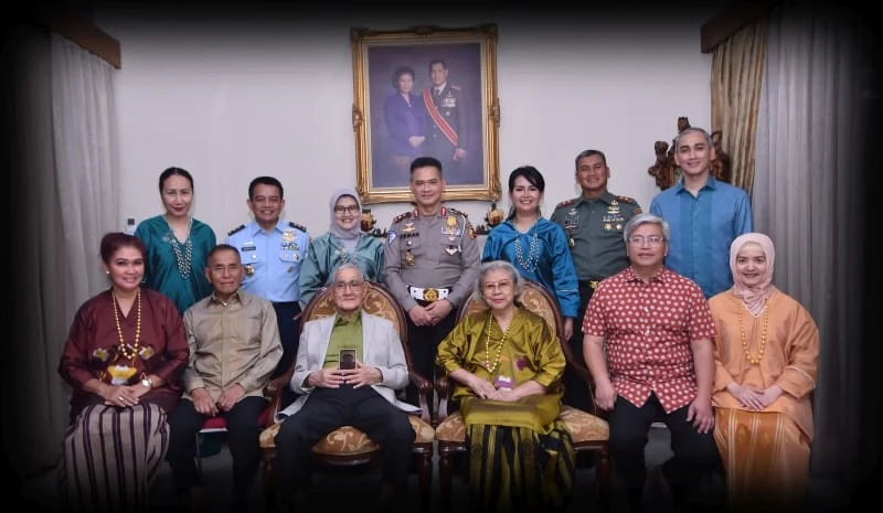 Integritas Legendaris Try Sutrisno: Keluarga Sederhana Tanpa Fasilitas Negara, Nilai Kuat yang Ditanam pada Anak