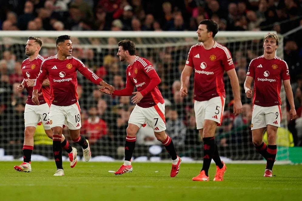 Jadwal Manchester United Pekan Ini: Tantangan di Leeds dan Rencana Transfer Besar Menjelang Musim Panas