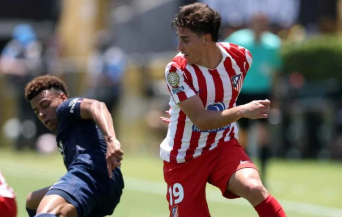 Julian Alvarez Tegaskan Fokus pada Atletico Madrid, Tolak Spekulasi Transfer ke Barcelona