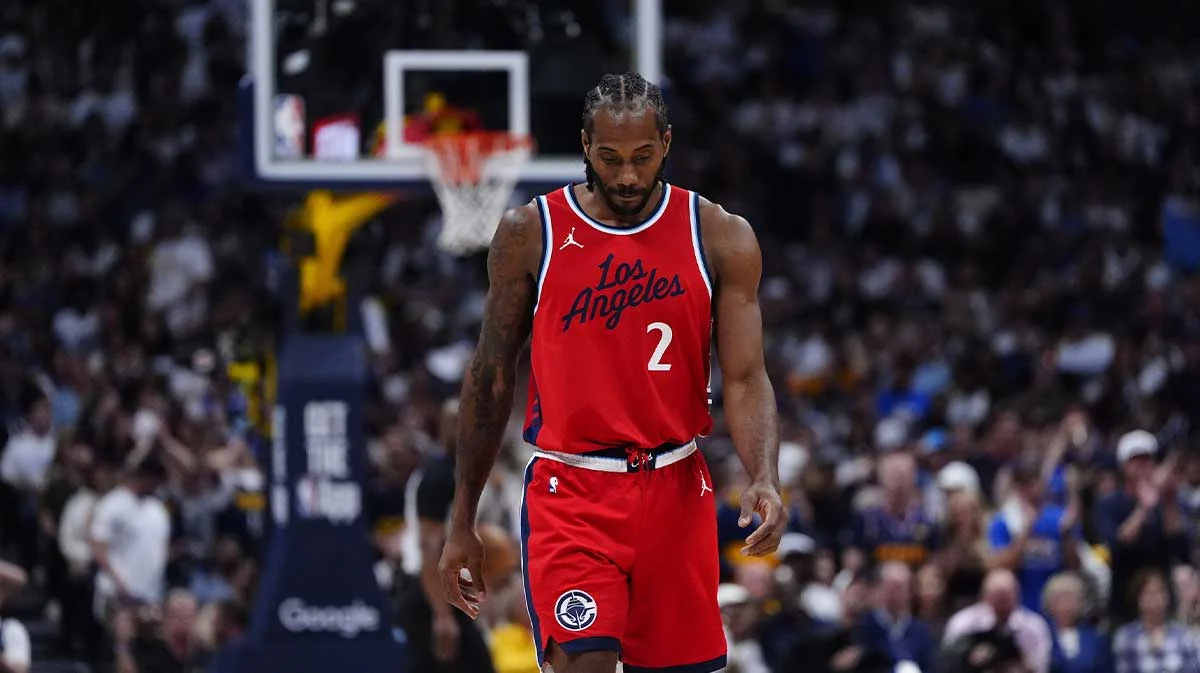 Kawhi Leonard trade Mengguncang NBA: Tim-Tim Berebut Bintang, Sementara Playoffs dan Draft Hadapi Tantangan Baru