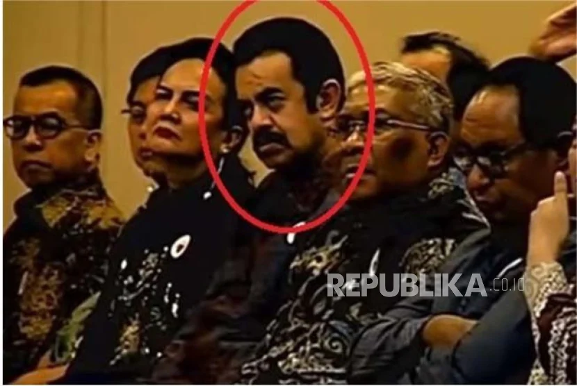 Kejagung Tingkatkan Penangkapan Riza Chalid Lewat Red Notice Interpol dan Penelusuran Aset Internasional