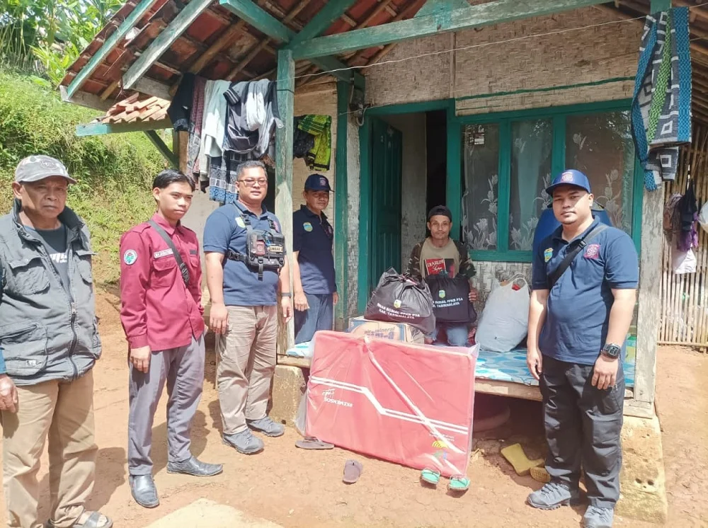 Kekacauan di Tasikmalaya: Padepokan Saung Taraju Jumantara Dibakar, Rumah Doa Kristen Disegel, Warga Panik Memohon Perlindungan Prabowo