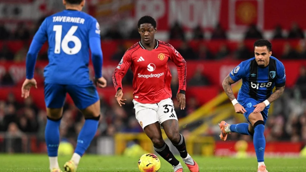 Kobbie Mainoo Perpanjang Kontrak Hingga 2031, Gaji Naik Empat Kali Lipat dan Dukungan Besar dari Pogba serta Carrick