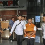 KPK Geledah Kantor PUPR-BPKAD Tulungagung, 34 Kepala OPD Dibersama Tiga Koper Dokumen dan Uang Tunai Rp95 Juta