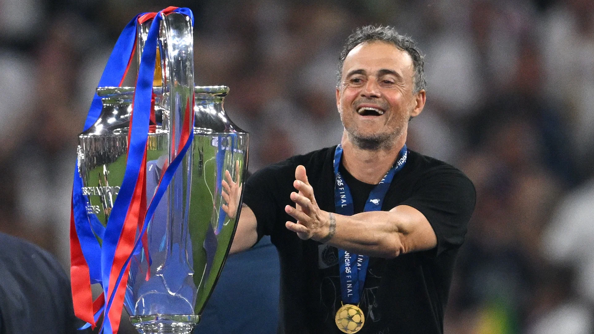 Luis Enrique Mengungkap Kelelahan Usai PSG Menundukkan Bayern 5-4 dalam Duel Semifinal Champions League yang Menggila