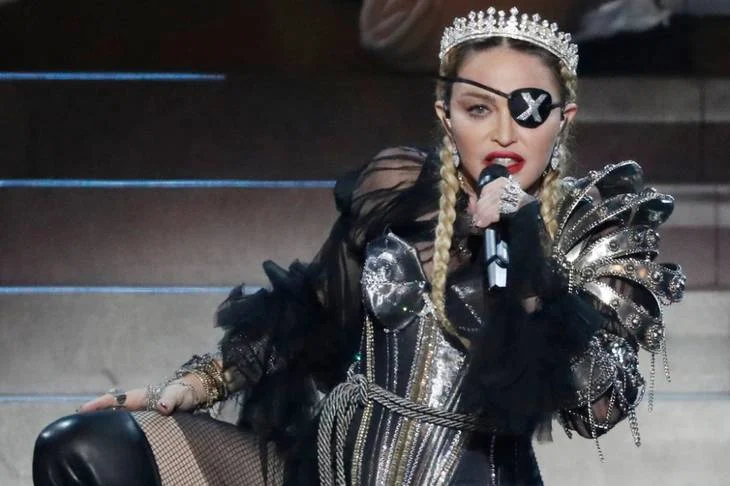 Madonna Kostum Hilang di Coachella 2026: Hadiah Besar untuk Penemu