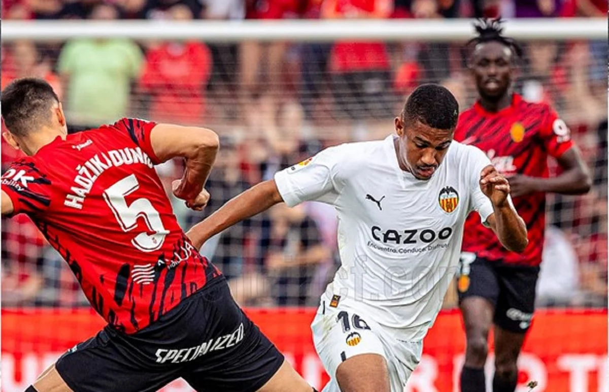 Mallorca vs Valencia: Skor 1-1, Gol Samu Costa & Sadiq, dan Kontroversi Penalti Gayà