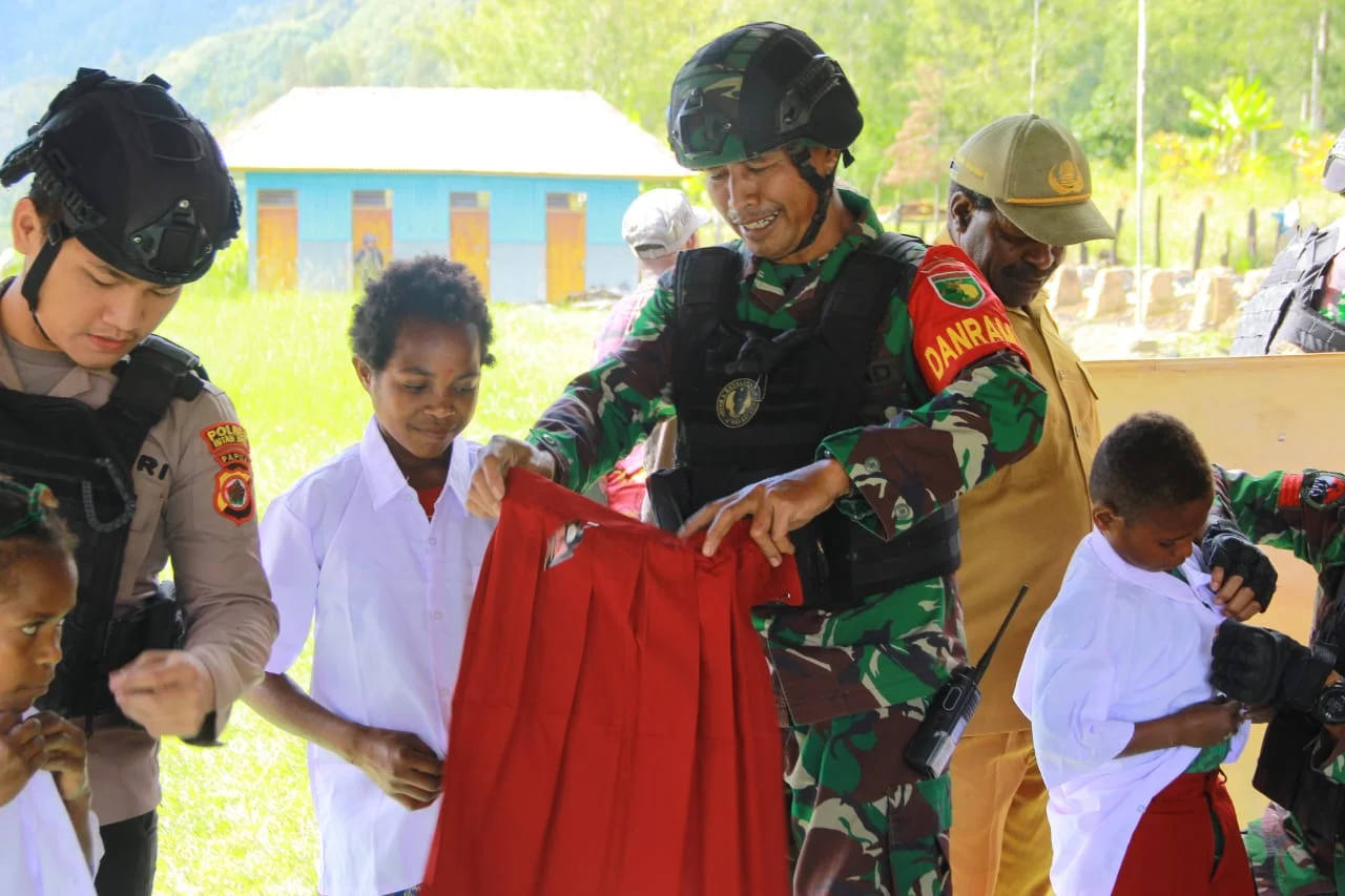Mayjen Yudha Airlangga Resmi Pimpin Koops Habema, Gelar Bakti Sosial di Distrik Gome, Papua Tengah