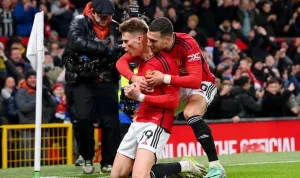 Michael Carrick Bawa Manchester United Raih Kemenangan Penting atas Chelsea, Dapat Pujian dan Tantangan Baru