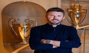 Michael Carrick Tekankan: Tak Terburu-buru Jadi Pelatih Permanen, Fokus Bawa MU ke Liga Champions