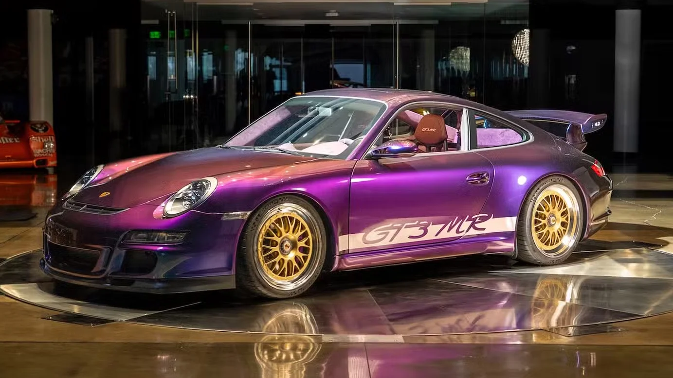 Misteri 911: Dari Layanan Darurat Hingga Kecepatan Porsche GT3 yang Mengguncang Dunia