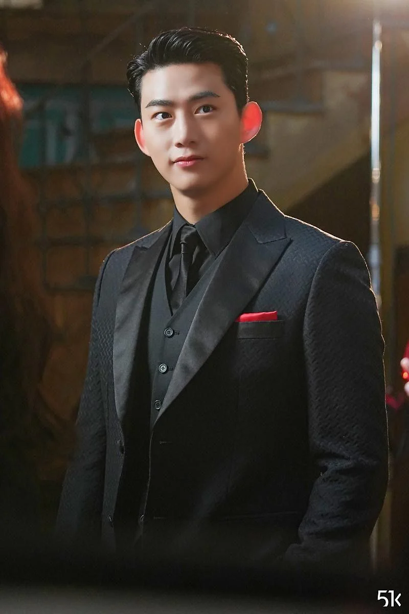 Momen Haru 2PM Reuni di Ok Taecyeon Pernikahan: Ikatan Kuat di Balik Gemerlap Seoul