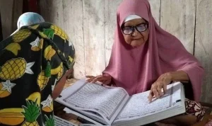 Nenek Sofiah, Guru Mengaji yang Menabung di Bawah Kasur Selama 50 Tahun Akhirnya Naik Haji