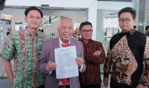 OC Kaligis Gugat Tiga Hakim Tipikor dan Seret Mantan Bupati Klaten dalam Kasus Plaza, Tuntut Keadilan