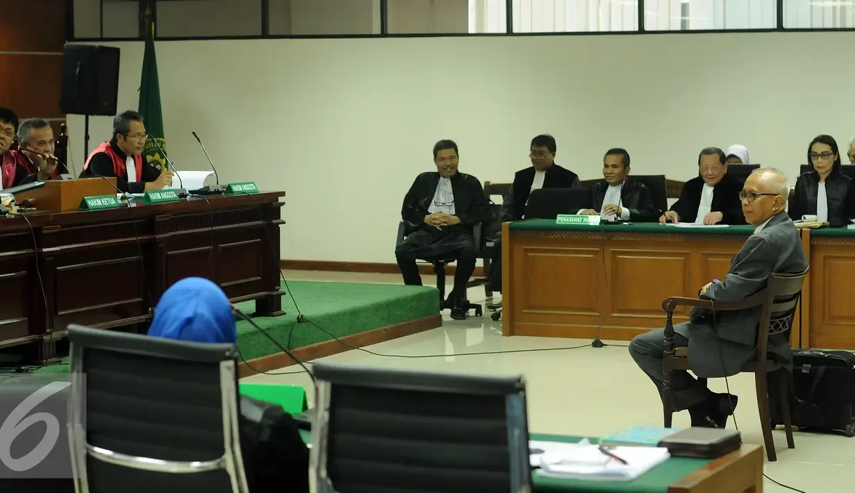 OC Kaligis Gugat Tiga Hakim Tipikor dan Seret Nama Eks Bupati Klaten, Tuntut Keadilan dalam Kasus Plaza