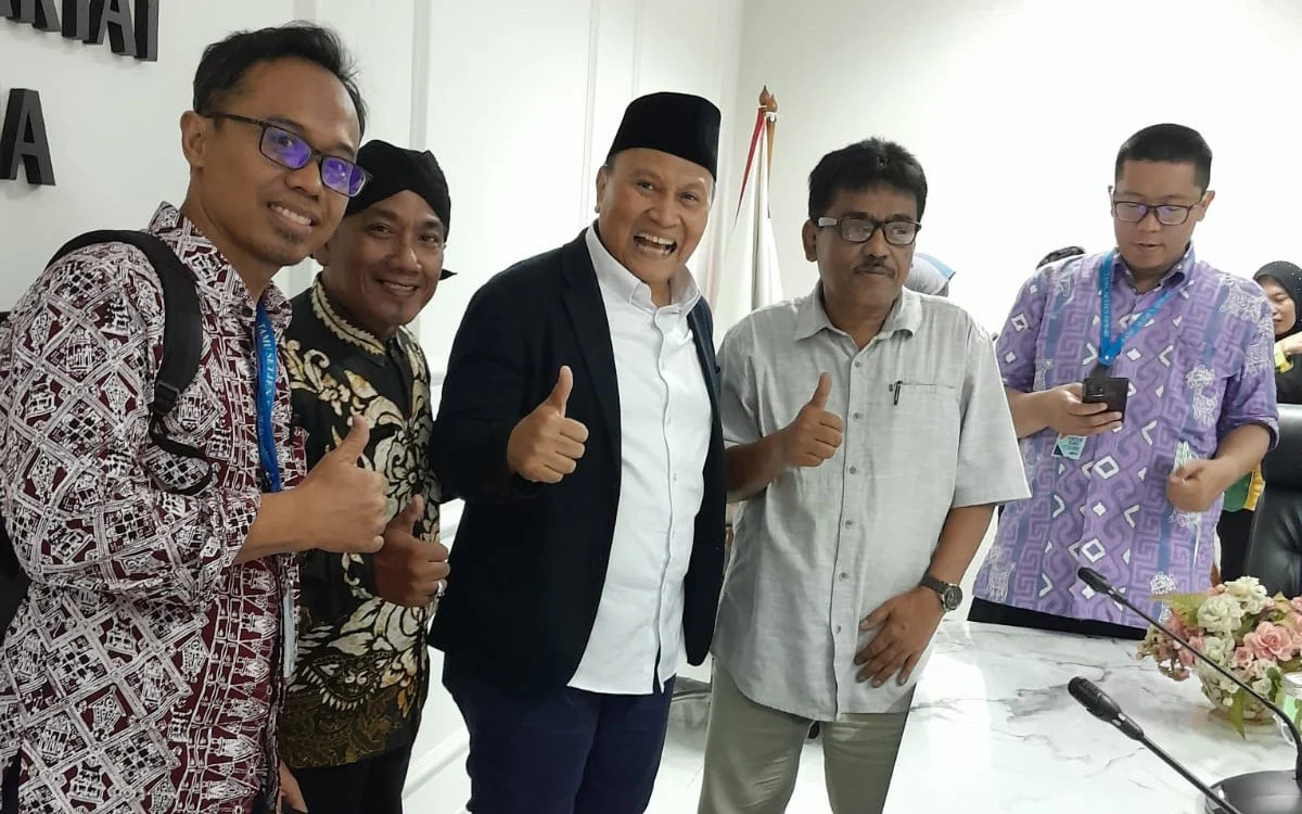 Pegawai Pemerintah dengan Perjanjian Kerja: Hak, Tantangan, dan Kebijakan Gaji ke‑13 2026