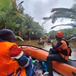 Pencarian Intensif Doli di Sungai Nyirih: Tim SAR Pakai Peralatan Anti-Serangan Buaya