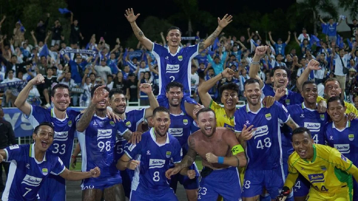 Persib Bandung Raih Kemenangan Dramatis 3-2 atas Bali United di GBLA, Kartu Merah Mengguncang Laga