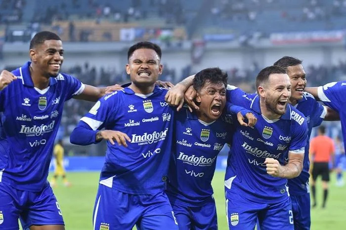 Persib Perluas Dominasi, Barcelona Tetap Kokoh: Klasemen Liga 1 dan Liga Top Eropa Mengguncang Penggemar