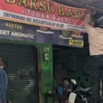 Puluhan Spanduk Tolak Warung Mie Babi di Parangjoro, Sukoharjo: Warga dan Jemaah Masjid Bersatu Sampaikan Aspirasi