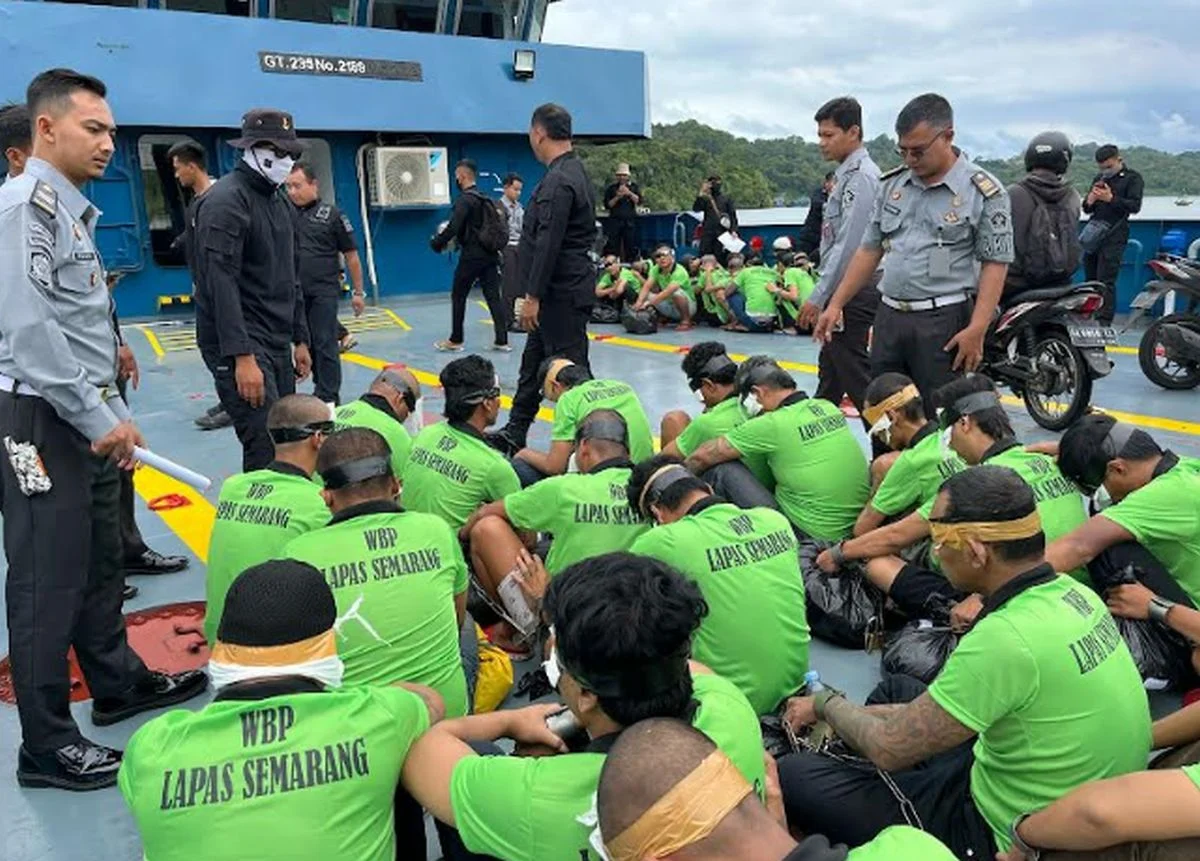 Robig Zaenudin Dipindah ke Nusakambangan, Diduga Kendalikan Narkoba dari Lapas Semarang