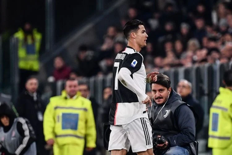 Ronaldo Langsung ke Ruang Ganti Usai Ditarik Pelatih: Bukan Karena Gol, Ini Alasan Sesungguhnya