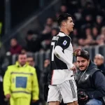 Ronaldo Langsung ke Ruang Ganti Usai Ditarik Pelatih: Taktik Bukan Emosi, Ini Penjelasannya