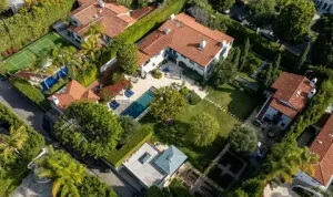 Rumor Pecah Rumah Selena Gomez-Benny Blanco Terungkap Palsu, Sementara Artis Ini Siapkan Film Empat Jam yang Kontroversial