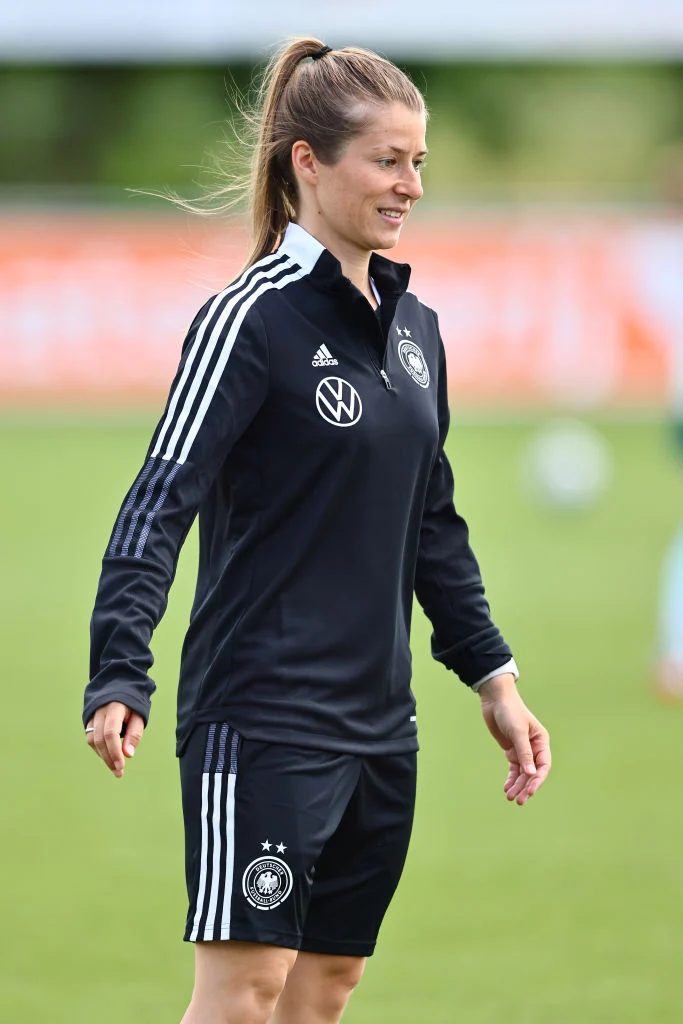 Sejarah Baru di Bundesliga: Marie-Louise Eta Pimpin Union Berlin Lawan Wolfsburg