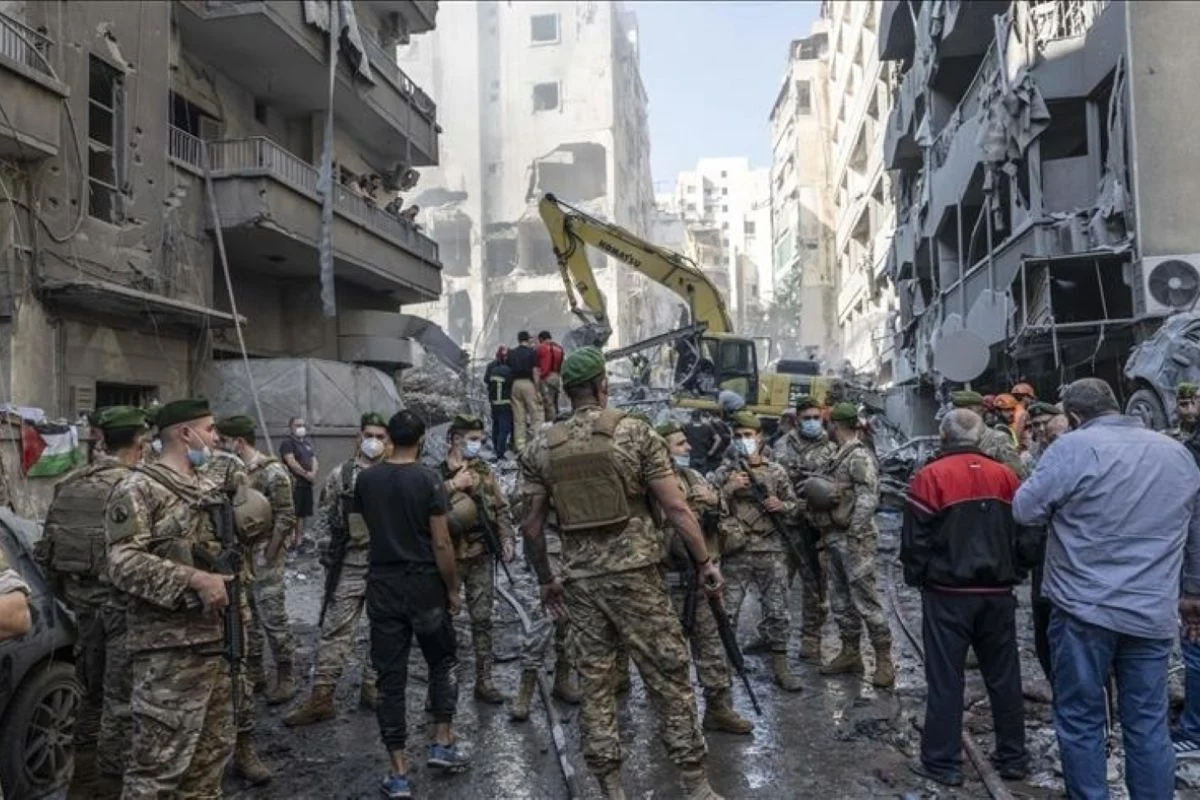 Serangan Israel Gempur Tyre: Evakuasi Paksa Warga Lebanon Selatan Meningkat